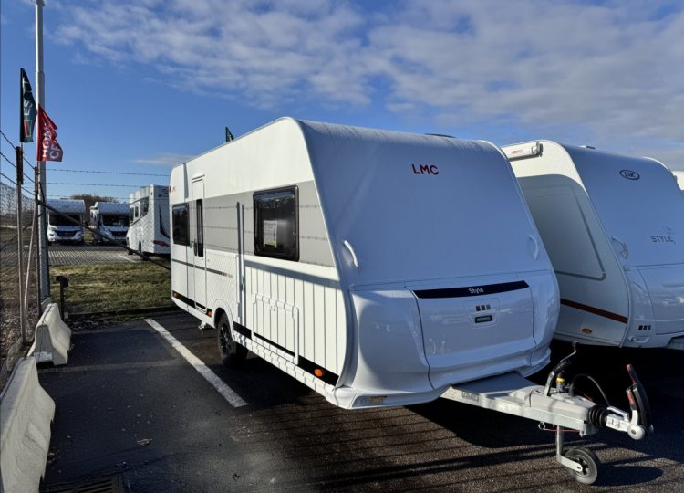 LMC , Style 440D obytný přívěs