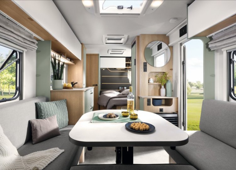 LMC , Style 440D obytný přívěs