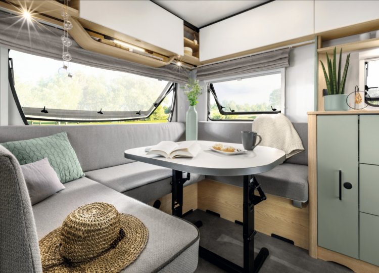 LMC , Style 440D obytný přívěs