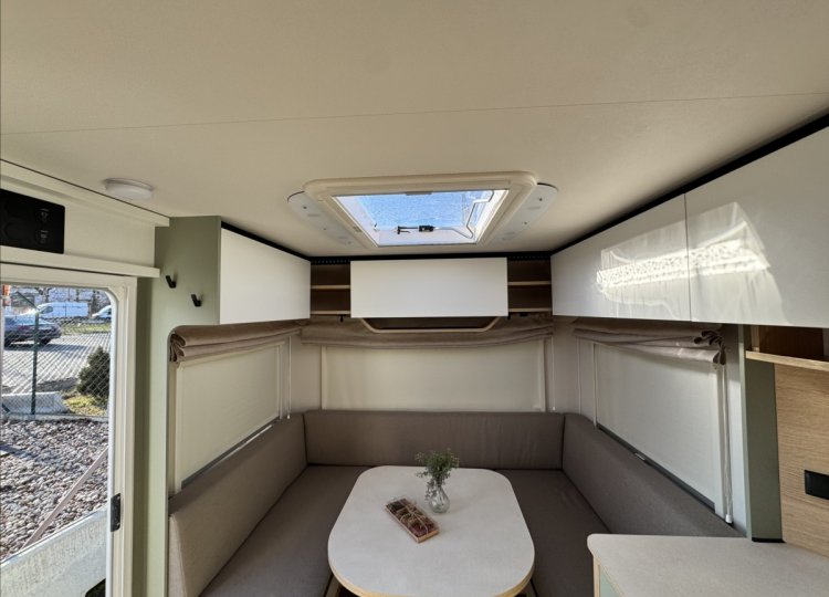 LMC , Style 440D obytný přívěs