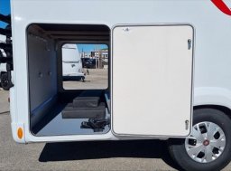 LMC , 2,2 A690 MJTD obytný automobil