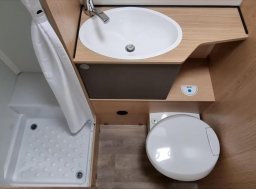 LMC , 2,2 A690 MJTD obytný automobil