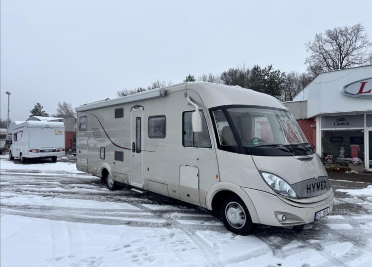 Hymer , 3,0 S 830 MJTD obytný automobil
