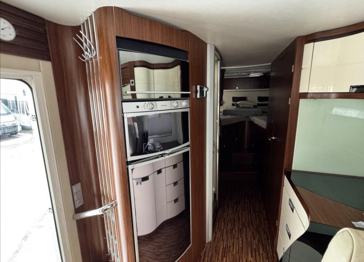 Hymer , 3,0 S 830 MJTD obytný automobil