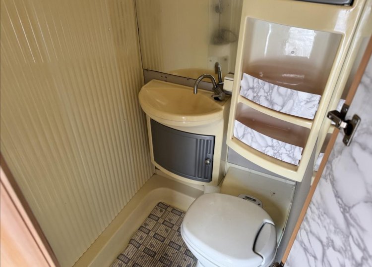 Dethleffs , 2,3 JTD obytný automobil