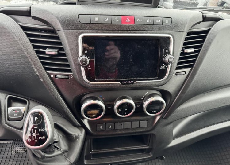 Iveco Daily, 3,0 JTD Travel Cab