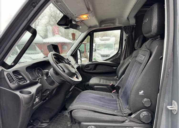Iveco Daily, 3,0 JTD Travel Cab