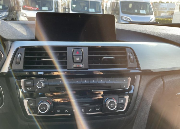 BMW Řada 4, 2,0 420d xDrive, sport-line