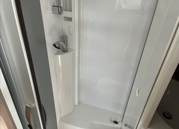 Laika , 2,2 Ecovip H2109 MJTD obytný automobil