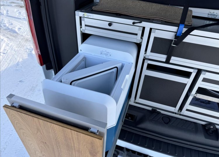 Ford Tourneo Custom, 2,0 Obytná úprava TDCi L2H1