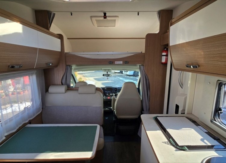 Carado , 2,3 A 464 MJTD obytný automobil