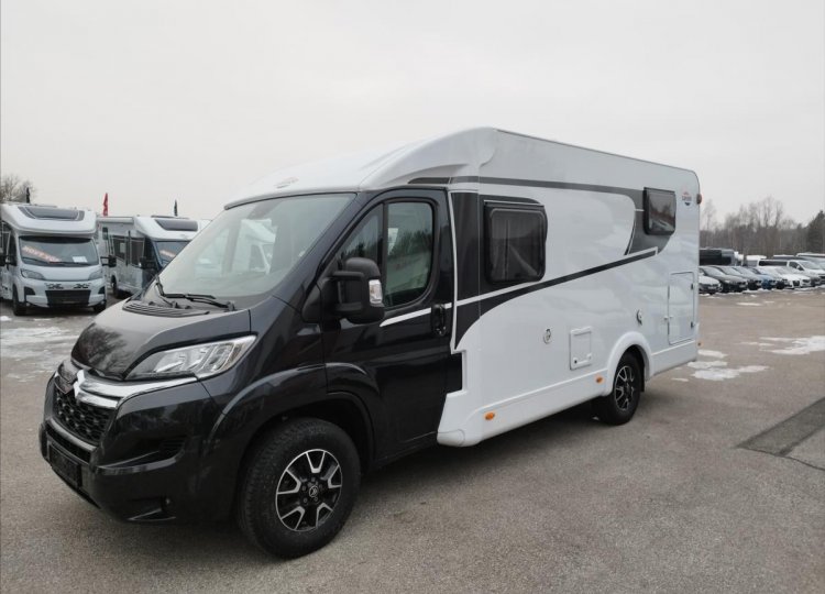 Carado , 2,2 V 337 HDi obytný automobil