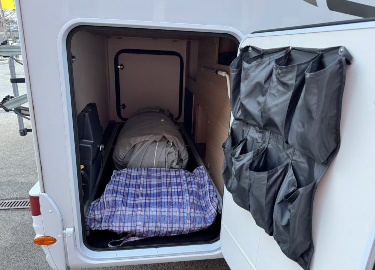 Carado , 2,2 V 337 HDi obytný automobil