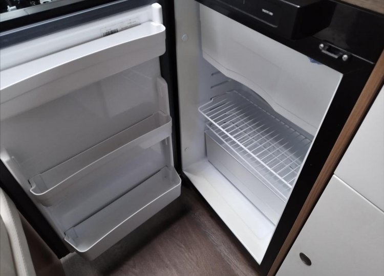 Carado , 2,2 V 337 HDi obytný automobil