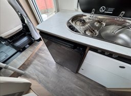 Carado , 2,2 V 337 HDi obytný automobil