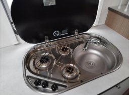 Carado , 2,2 V 337 HDi obytný automobil