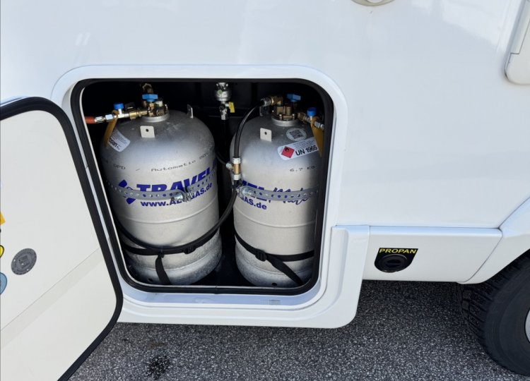 CI Caravans International , 2,0 HORON 66XT TDCi obytný automobil