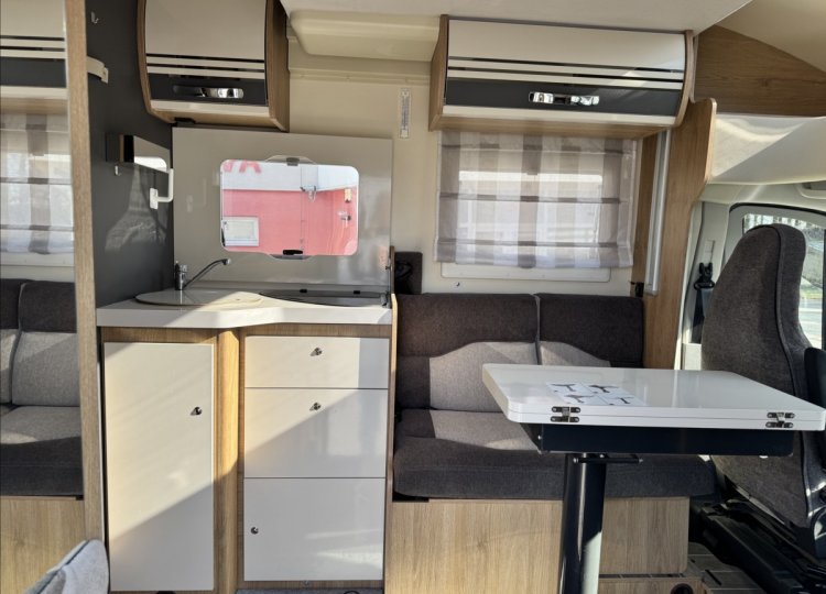 CI Caravans International , 2,0 HORON 66XT TDCi obytný automobil