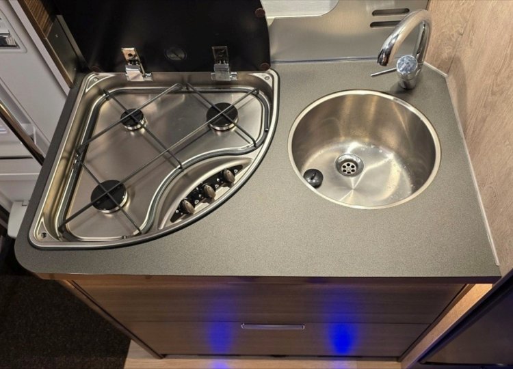 Laika Ecovip, 2,2 L 3009 MJT obytný automobil