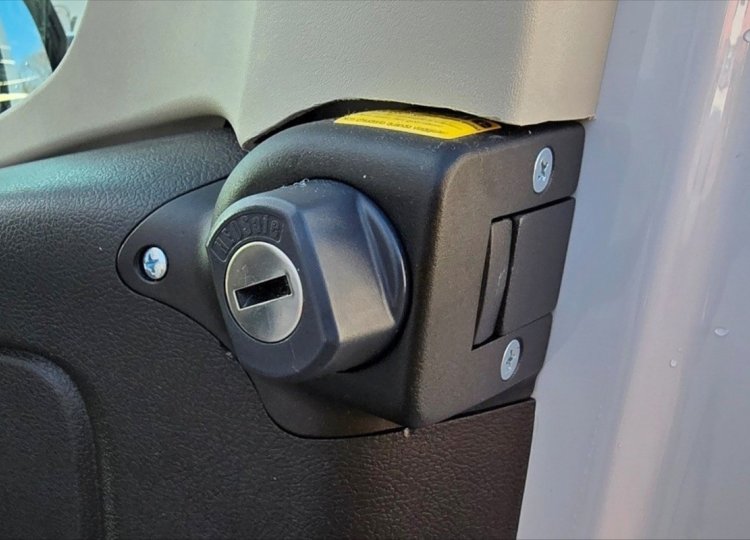 Laika Ecovip, 2,2 L 3009 MJT obytný automobil