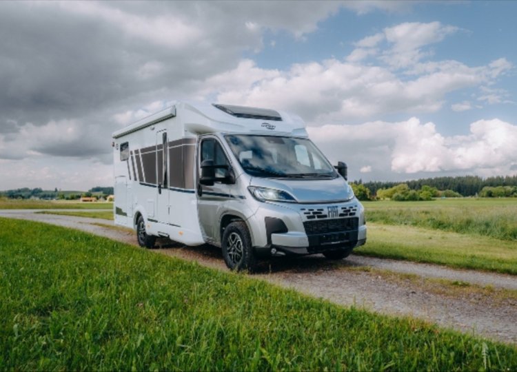 Carado , 2,2 T 338 MJT obytný automobil