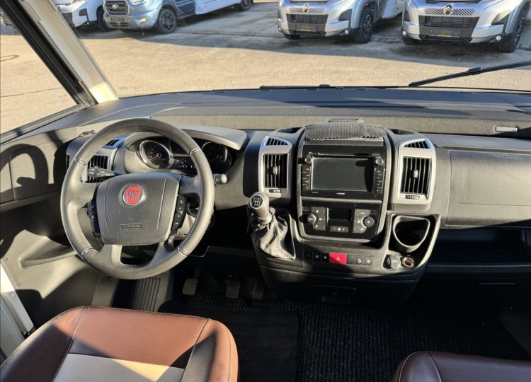 LMC Ostatní, 2,3 I 665 SPORT MJT obytný automobil