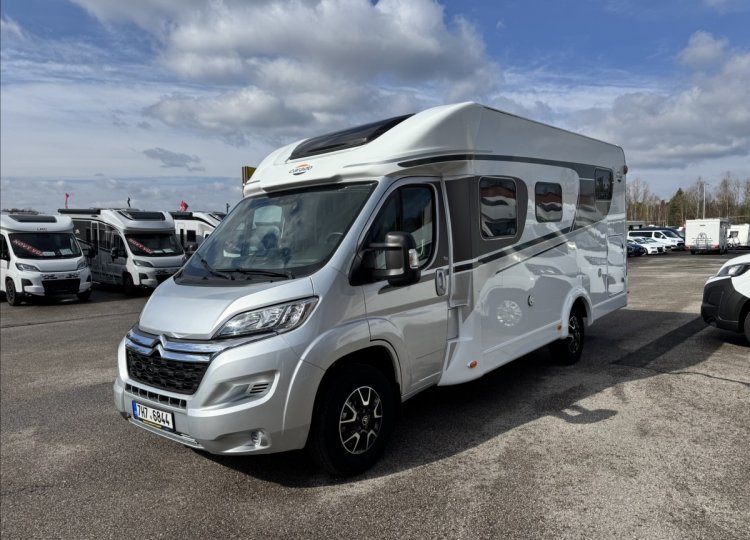 Carado , 2,2 T 338 HDi obytný automobil