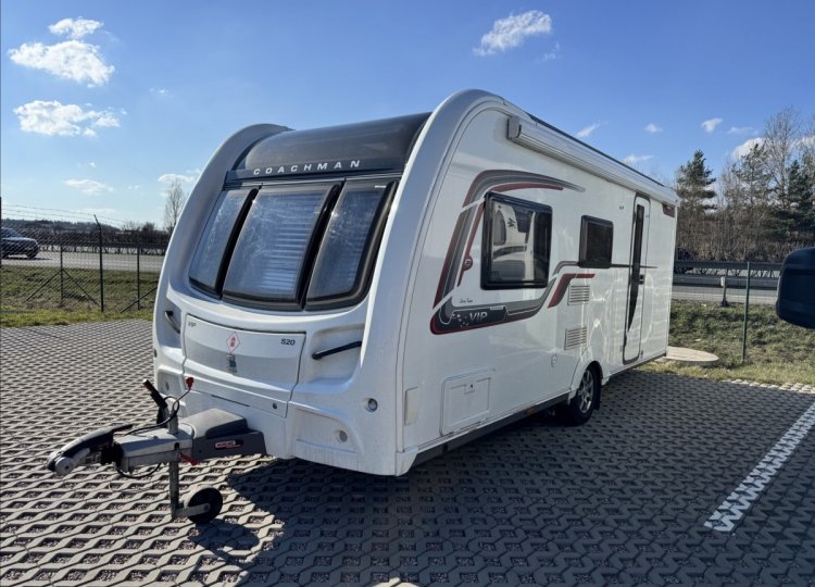 Coachmen , VIP 520 obytný přívěs