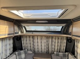 Coachmen , VIP 520 obytný přívěs