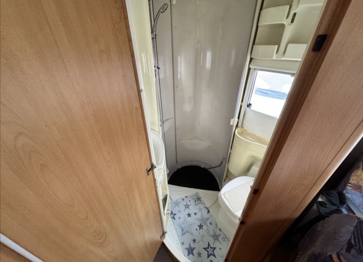 Knaus , 2,8 Sun Traveller JTD obytný automobil