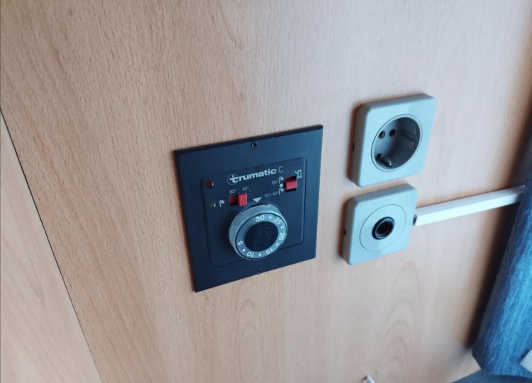 Knaus , 2,8 Sun Traveller JTD obytný automobil