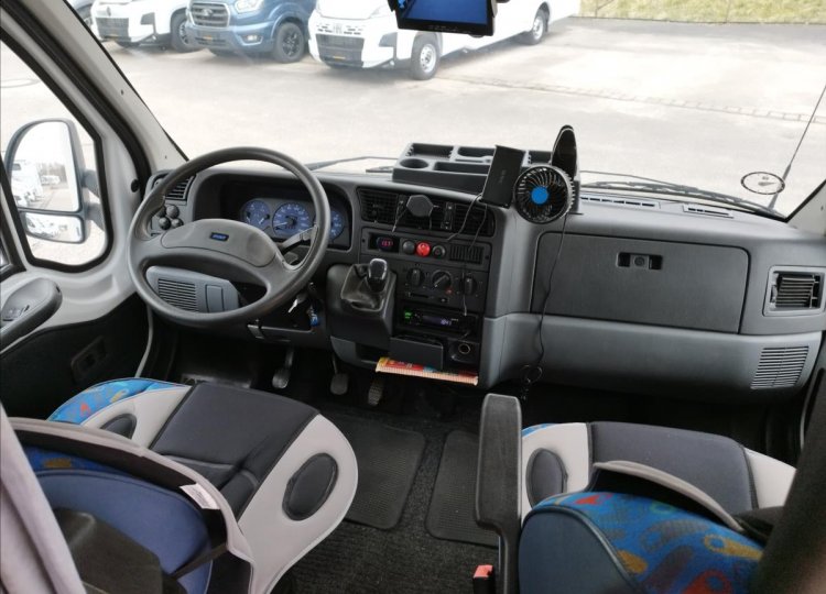 Knaus , 2,8 Sun Traveller JTD obytný automobil