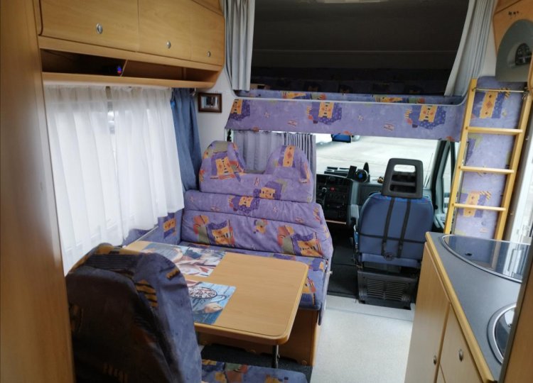 Knaus , 2,8 Sun Traveller JTD obytný automobil