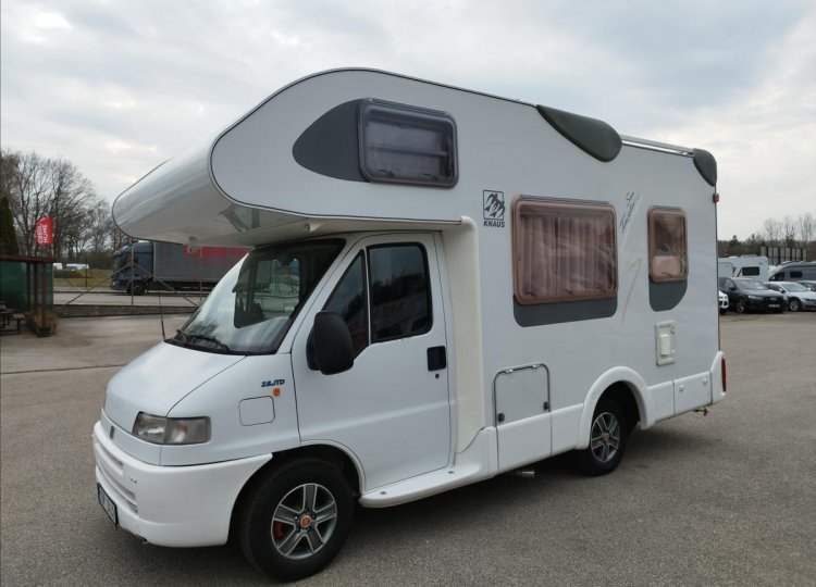 Knaus , 2,8 Sun Traveller JTD obytný automobil