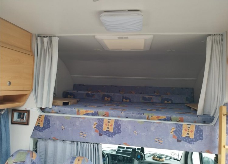 Knaus , 2,8 Sun Traveller JTD obytný automobil