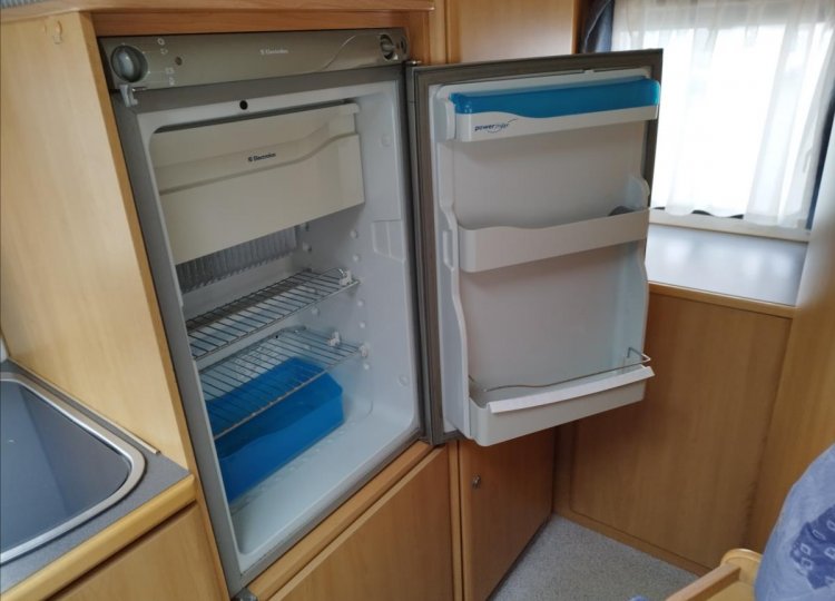 Knaus , 2,8 Sun Traveller JTD obytný automobil