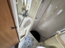 Knaus , 2,8 Sun Traveller JTD obytný automobil