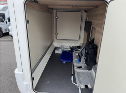 Eura Mobil , 2,3 PROFILA RS 720ES MJT obytný automobil