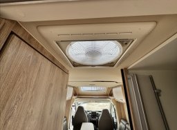 Eura Mobil , 2,3 PROFILA RS 720ES MJT obytný automobil