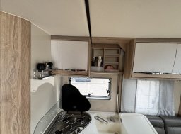 Eura Mobil , 2,3 PROFILA RS 720ES MJT obytný automobil