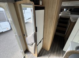 Roller Team , 2,3 ZEFIRO 284+ MJT obytný automobil