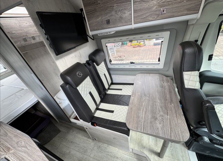 Robeta , 2,0 Apollo HDi obytný automobil