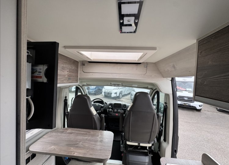 Robeta , 2,0 Apollo HDi obytný automobil