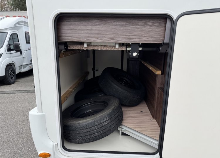 Benimar , 2,0 Tessoro 440 TDCi obytný automobil