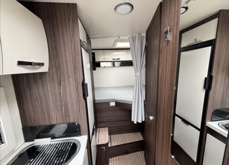 Benimar , 2,0 Tessoro 440 TDCi obytný automobil