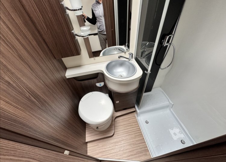 Benimar , 2,0 Tessoro 440 TDCi obytný automobil