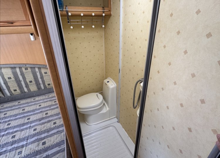 Ostatní , SWIFT Impression 500 obytný přívěs