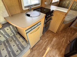 Ostatní , SWIFT Impression 500 obytný přívěs