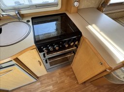 Ostatní , SWIFT Impression 500 obytný přívěs