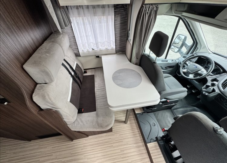 Benimar , 2,0 Tessoro 440 TDCi obytný automobil